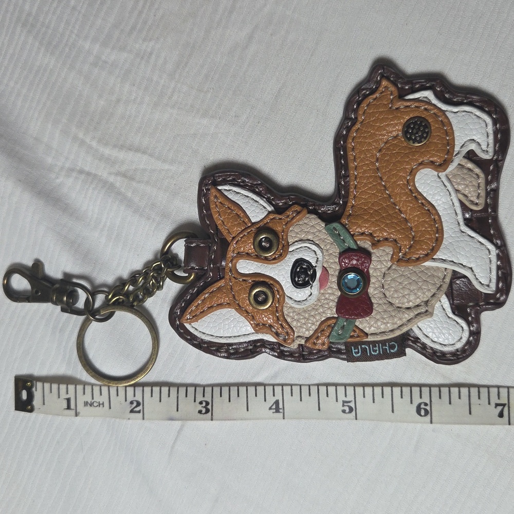 Chala Tan and White Corgi Keychain - Picture 3 of 4